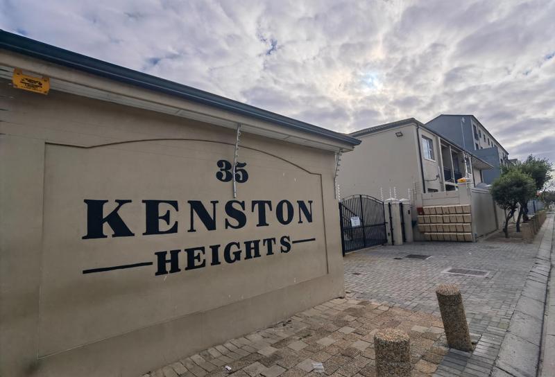 2 Bedroom Property for Sale in Kensington Western Cape